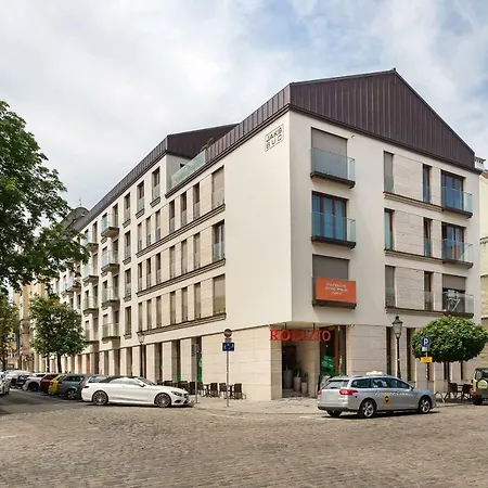 150m To The Old Market Square Dominikanska By Renters Apartment *